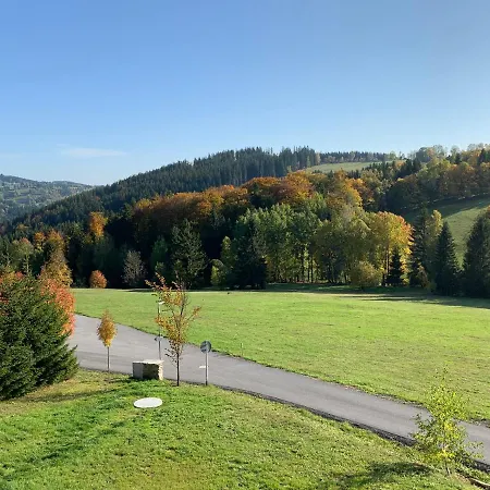 Mezi Kopci - Mid Hills Nyaraló Roudnice
