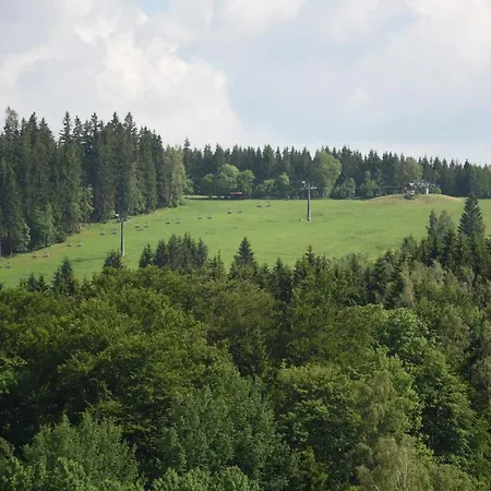 Nyaraló Mezi Kopci - Mid Hills Roudnice